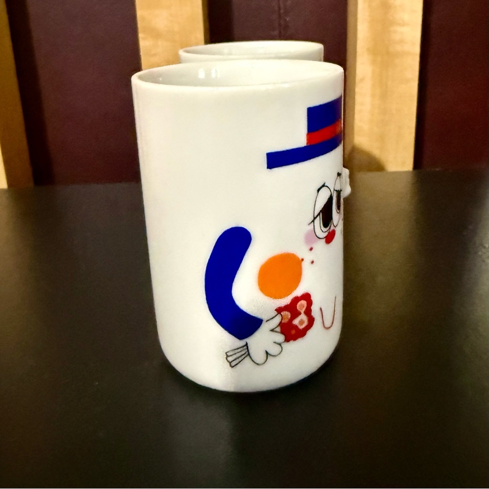 Whimsical Retro 70’s Kitchen Papel Mr & Mrs Interlocking Mugs - Picture 2 of 7